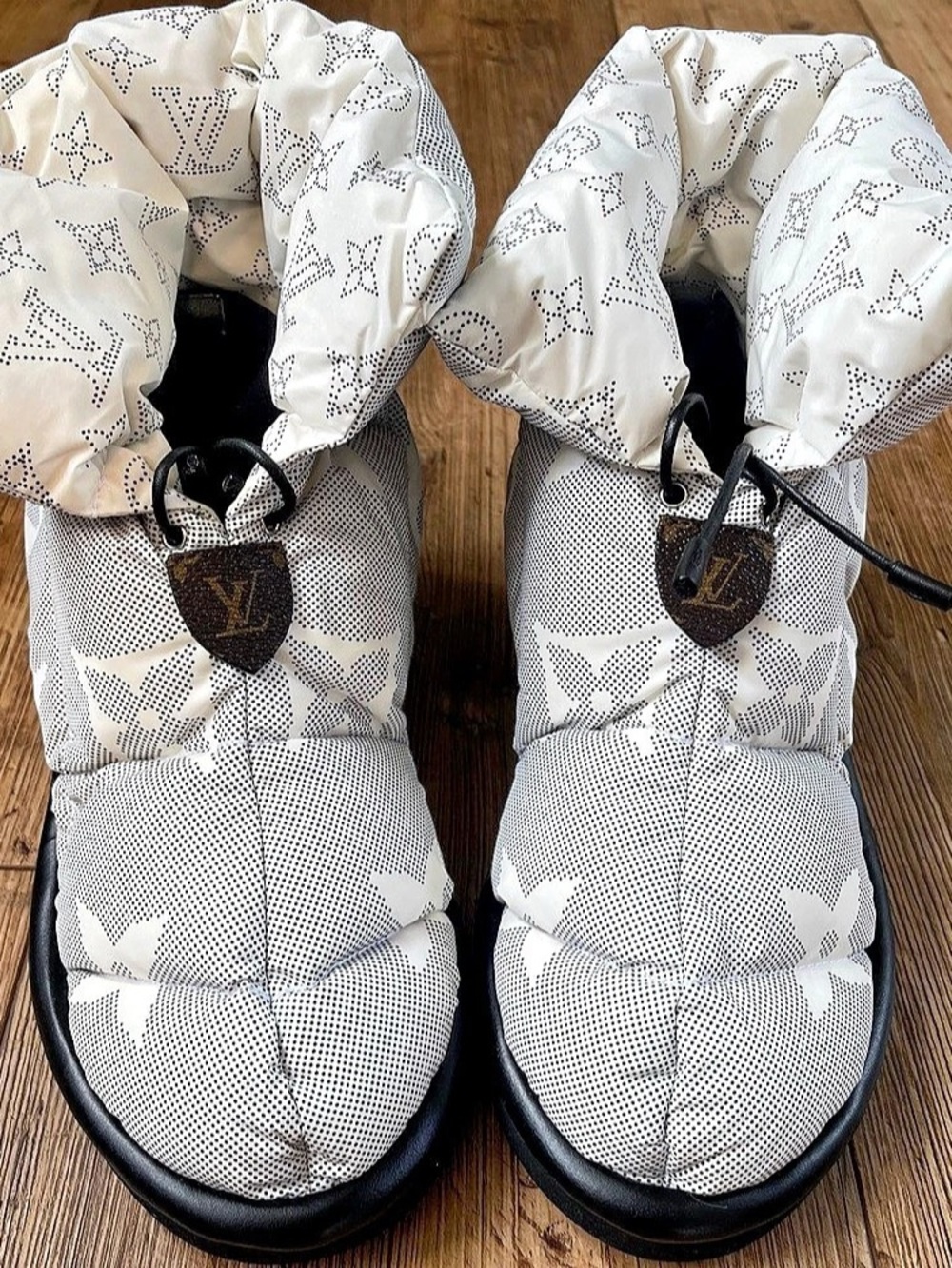 Louis Vuitton Pillow Comfort Puffer Boots in White & Black with Dust Bags